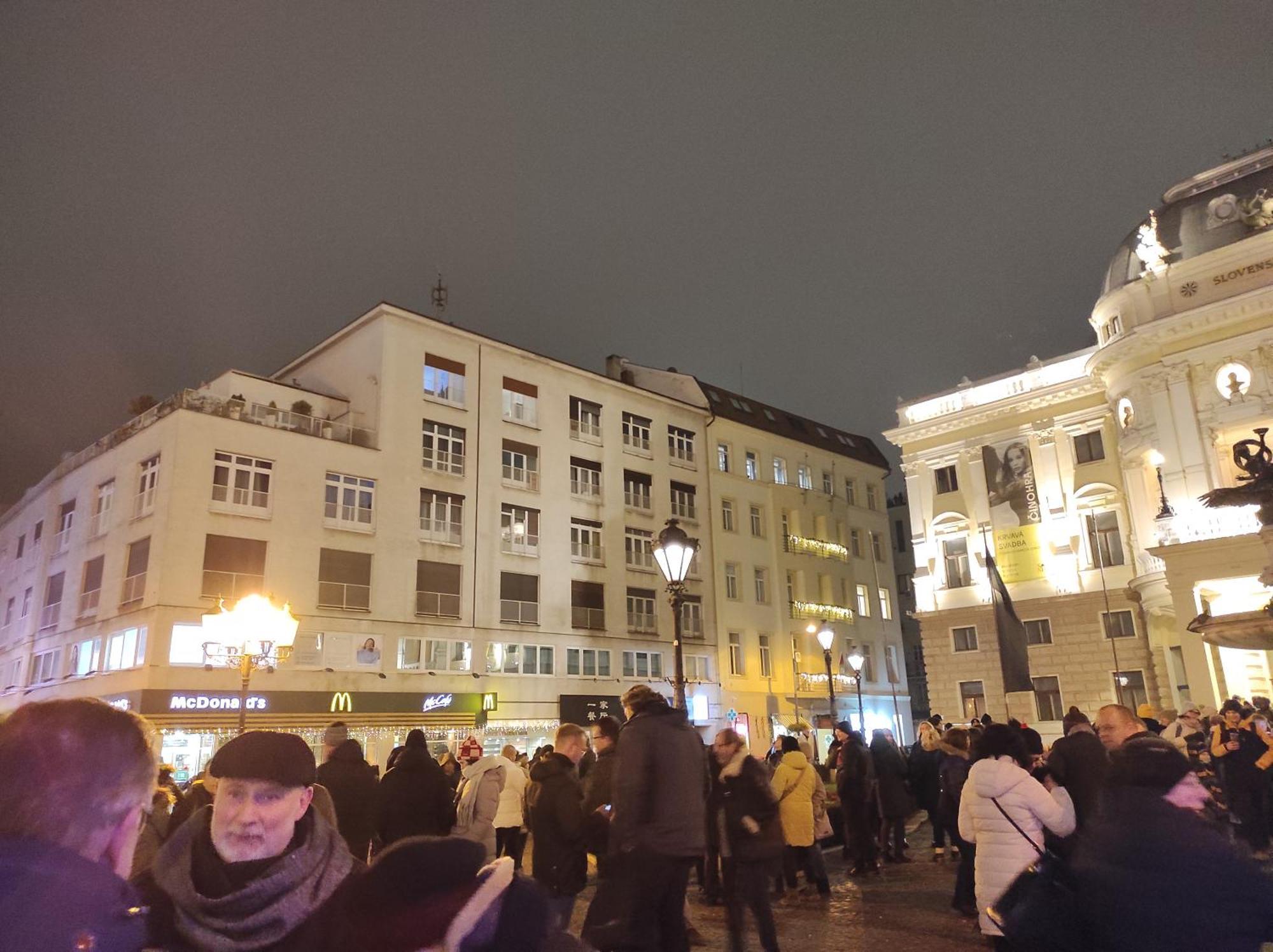 Apartman Old Centre - Rybarska Brana Μπρατισλάβα Εξωτερικό φωτογραφία
