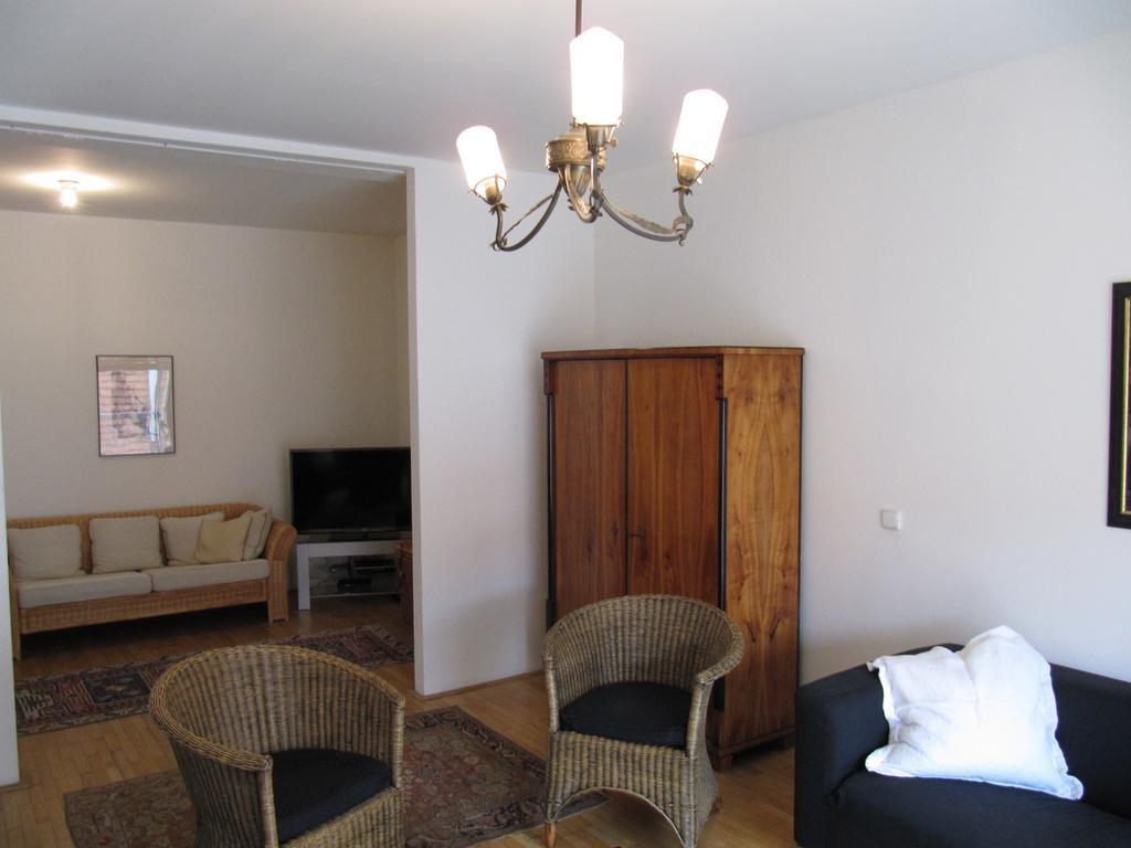 Apartman Old Centre - Rybarska Brana Μπρατισλάβα Εξωτερικό φωτογραφία